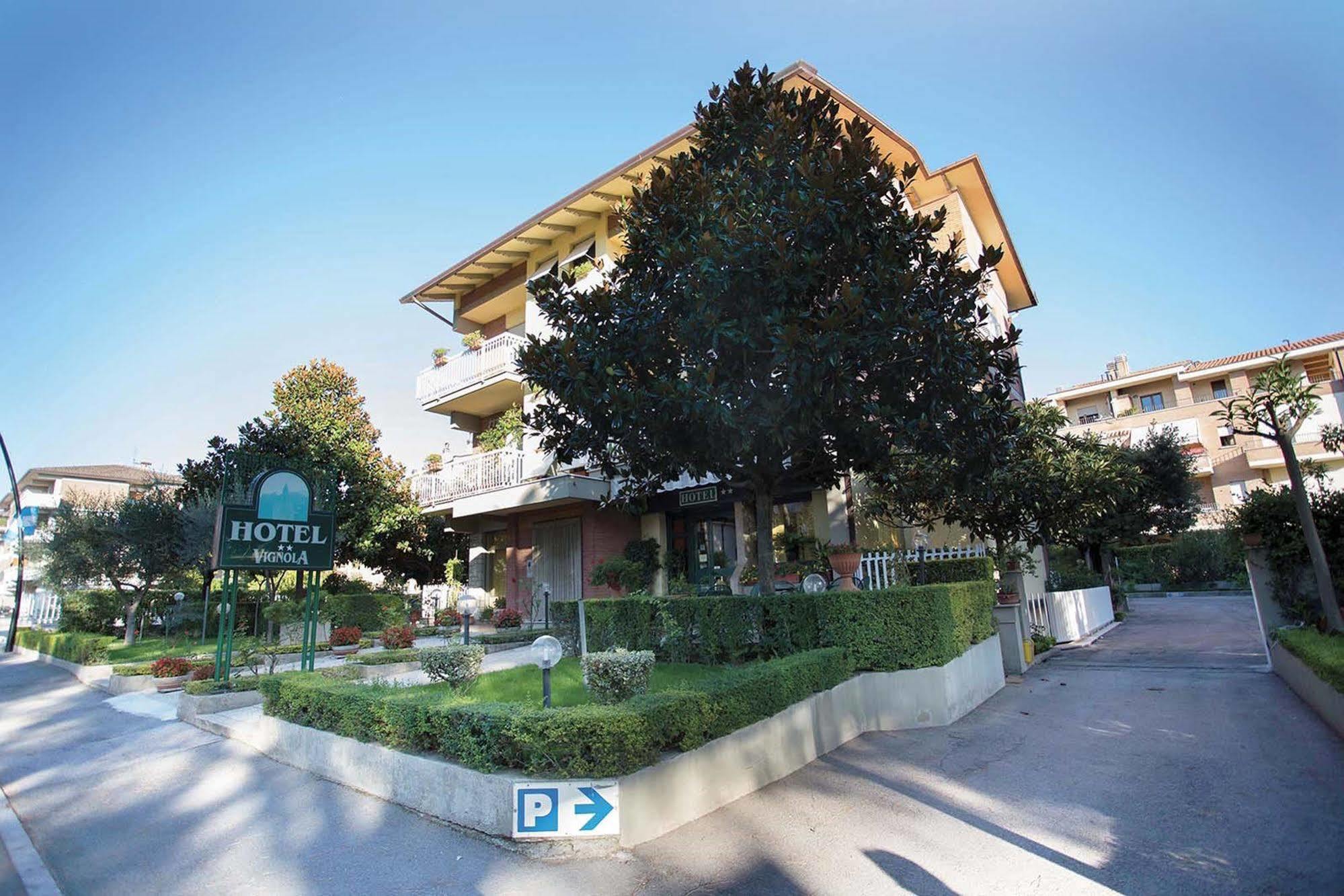Hotel Vignola Assisi Exterior foto